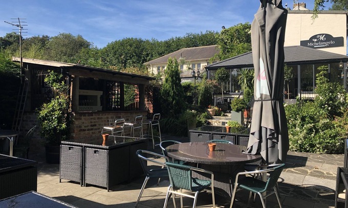 Blaydon on Tyne Hotel | Michelangelos