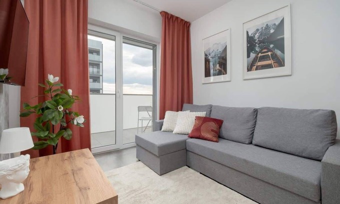 Lodz Apartment | Mickiewicza 4A | Fashionable Studio | Parking