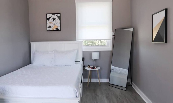 Nashville House | Micro Motel 1 Bed! Su
