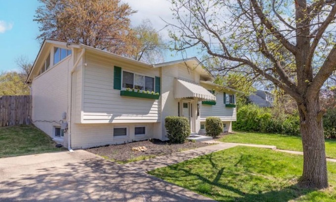 Seminary Hill House | Mid-Century Modern 4BR Home: 15 min from Old Town!