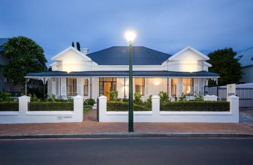 Stellenbosch Central Villa | Middedorp Manor