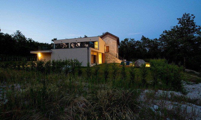 Fafe House | Middle Loft