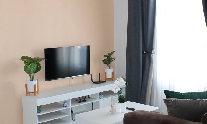 Greater Johannesburg Metropolitan Area Apartment | Midrand near carlswald Lifestyle Shopping Center and San ridge square N1access.