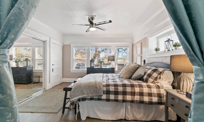 Boulevard Park Apartment | Midtown Sacramento Historic Home