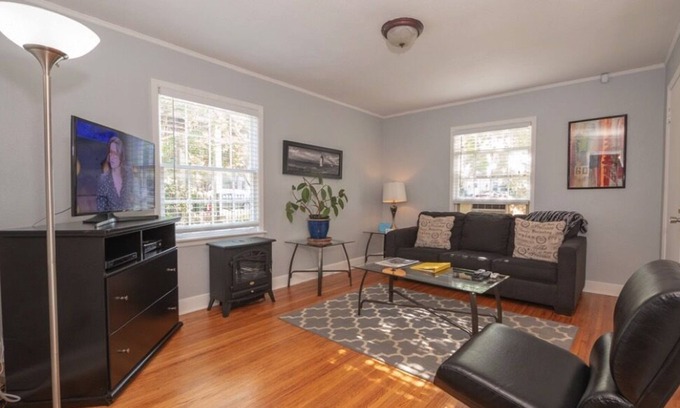 Lenox House | Midtown, Trendy, Perfect Location, Safe, Cooper Young, Overton, Beale