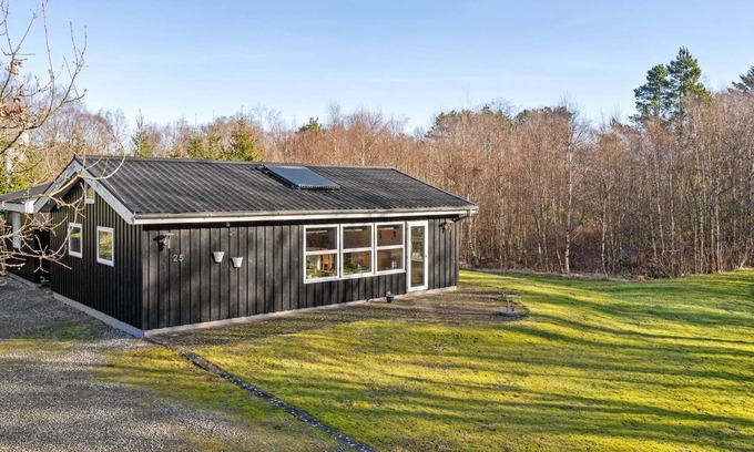 Hou House | "Mikko" - 2.2km from the sea by Interhome