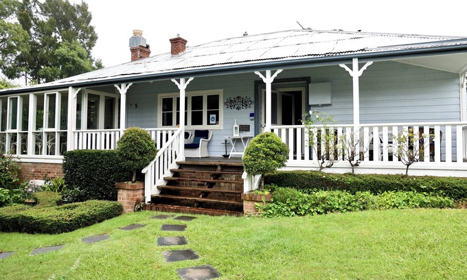 Bundanoon House | Mildenhall - an elegant country 6 bedroom home in beautiful Bundanoon NSW