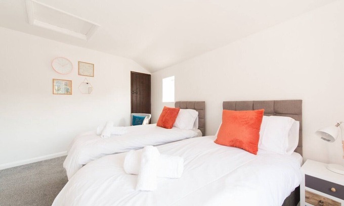 Northleach House | Mill View-an idyllic base to explore The Cotswolds