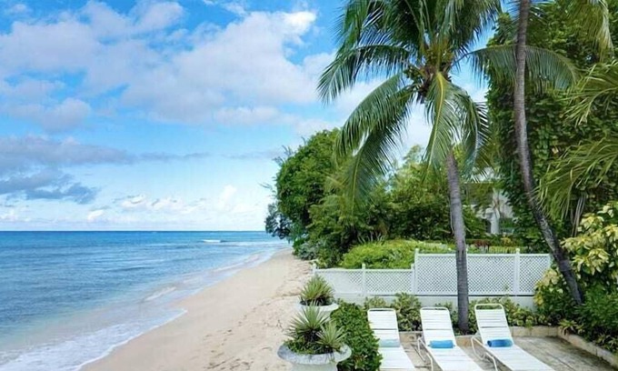Fitts Village Villa | Milord Sunsets Summar