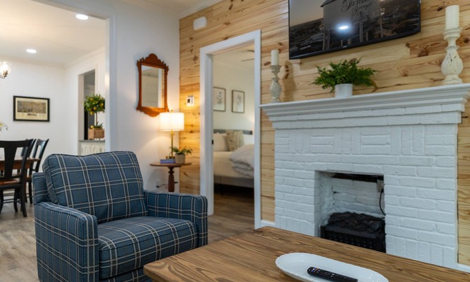 Thomasville House | Mimosa Cottage - Near Downtown Thomasville