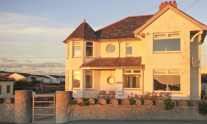Trearddur Bay Cottage | Min Y Mor Trearddur Bay