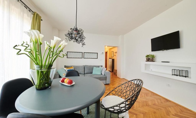 Umag Apartment | Mina's Shine