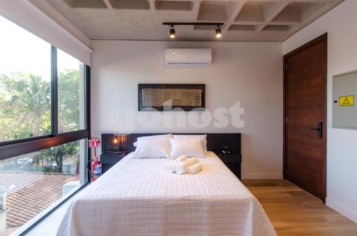 Asuncion Apartment | Minimalist Loft In Villa Morra