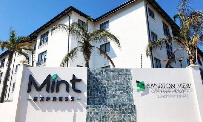 Greater Johannesburg Metropolitan Area Apartment | MINT Express Sandton View