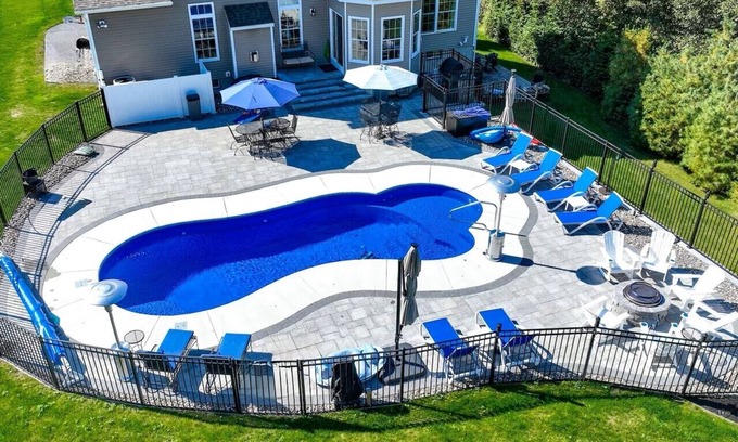 Saratoga Springs House | Minutes from Saratoga Race Track! 5 bedroom home with resort style backyard