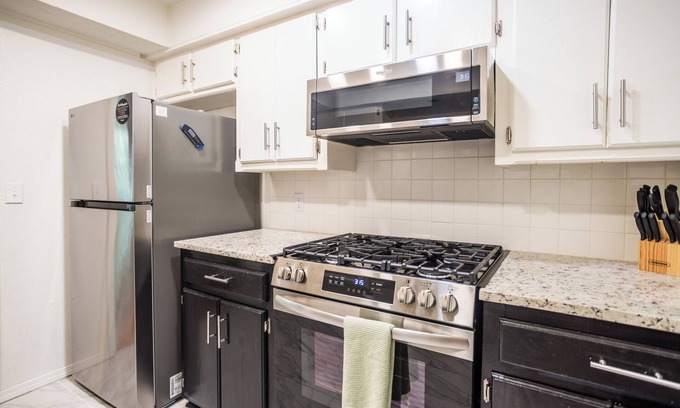 Central Oklahoma City House | Minutes to Softball Hall of Fame, Zoo & Remington Park. 3 bed/2 Bath w/Gameroom