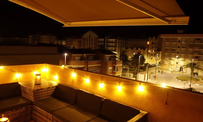 Miramar Beach Apartment | Miramar Rooftop Duplex/penthouse - 250 m zum Sandstrand