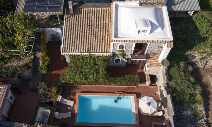 Conca dei Marini House | Miramare villa with pool. Amalfi Coast