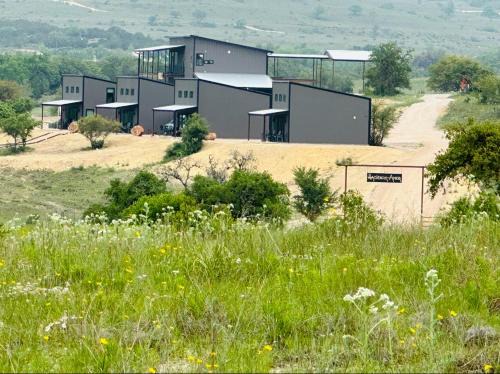 Johnson City House | Miranda In The Hill Country - Hacienda Amor