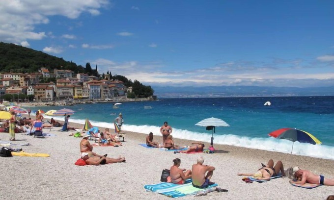 Sucici Apartment | Mirjana (MOD312) by Interhome