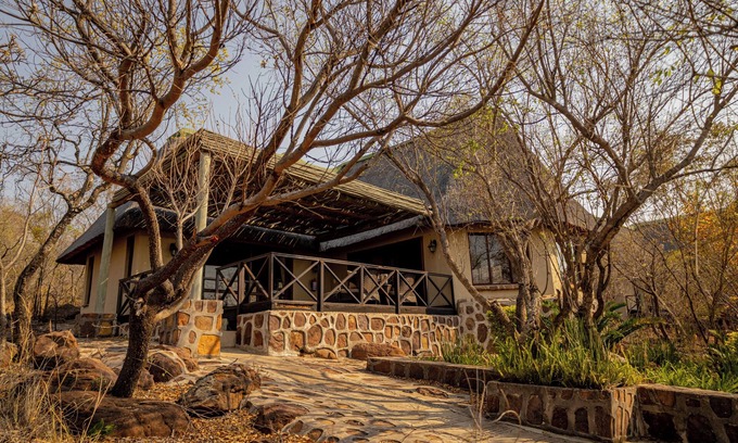 Mookgopong House | Mmakuba Private Game Lodge, Superior Suite 4