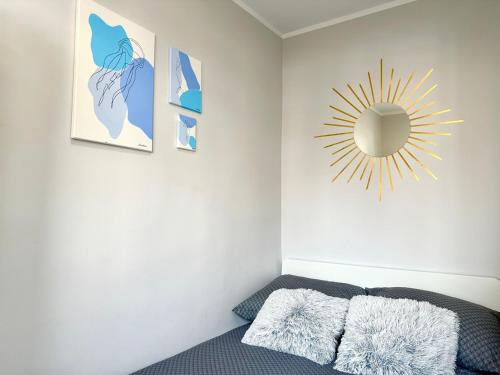 Aniolki House | MMRent Jellyfish Room