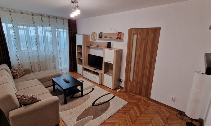 Ploiesti Apartment | MMT SweetHome1 with 2 Bedrooms and 1 Living room
