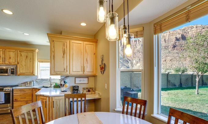 Moab South Valley House | Moab Home w/ Pool - 14 Mi to Arches National Park!