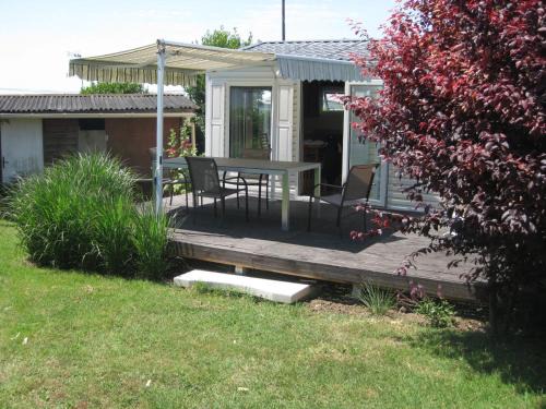 Saint Nazaire sur Charente House | Mobil Home 40 M², Proche De La Mer