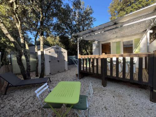 Orgnac-l'Aven Other | Mobil-home 2 personnes climatisé