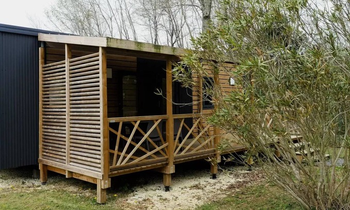 Sadirac House | Mobil-Home Laurier 3 Rooms 4 People Air-conditioned + TV 2sdb