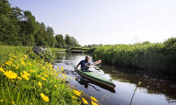 Wijckel House | Mobile-home | Comfort | 2 Bedrooms | 5 sleeps | Raised terrace