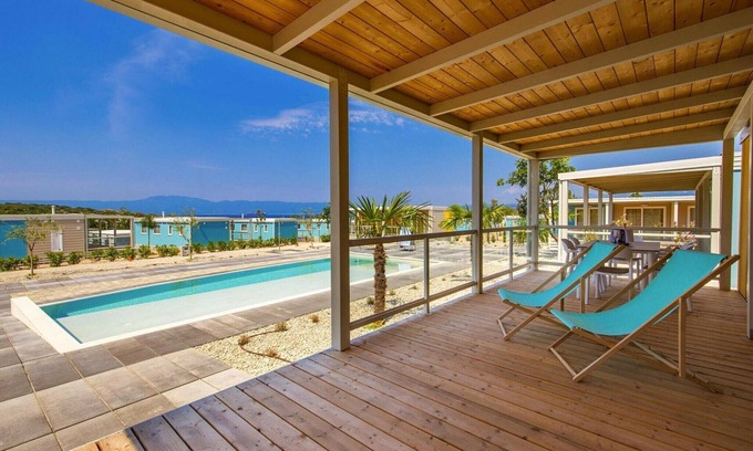 Municipality of Omisalj House | Mobile Home in Omisalj by Pusca Bay Beach