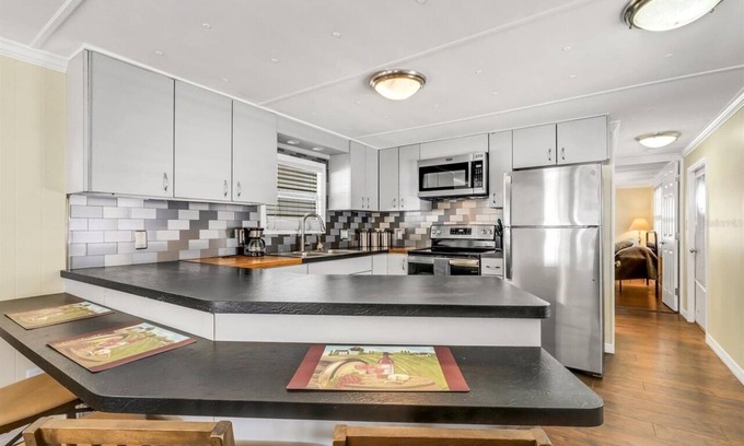 South Bradenton House | Mobile home rental 3 month minimum,