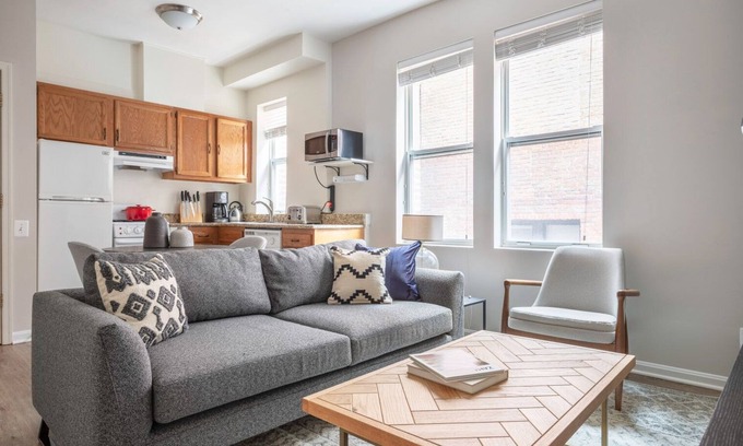 Adams Morgan Apartment | Mod Dupont Circle 1BR nr. U Street, Metro & Glen’s Mkt by Blueground