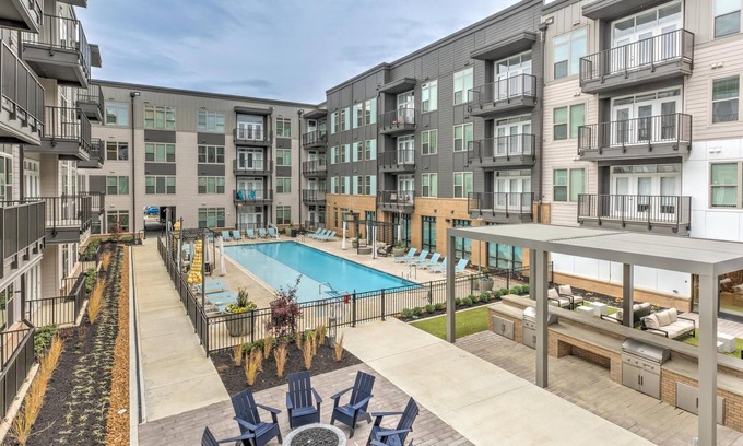Downtown Memphis Apartment | Mod Lux | Free Wifi | Long Stays Welcome