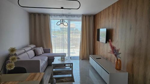 Bobrov Apartment | Moderný apartmán v Bobrov s veľkou terasou 1