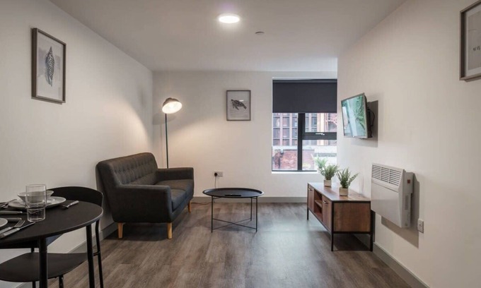 Liverpool City Centre Apartment | Modern 1 Bed Apartment in Liverpool Centre