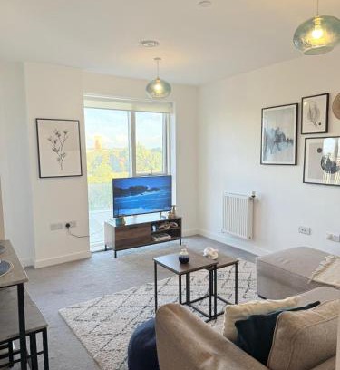 Livesey Apartment | Modern 1-Bed Flat, Sleeps 4