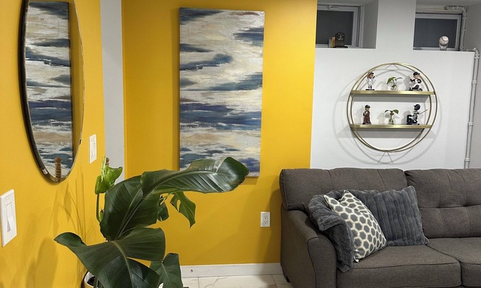 North Side Apartment | Modern 1-Bed Gem in Mount Vernon - Minutes from NYC