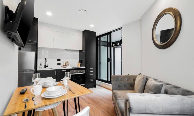 Auckland Central Business District Apartment | Modern 1-Bedroom Studio in the City Centre