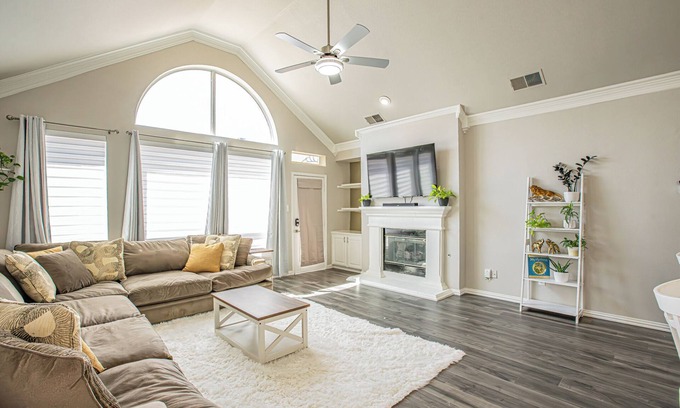 Valley Ranch House | Modern 1 story - Great Location - Pet Friendly