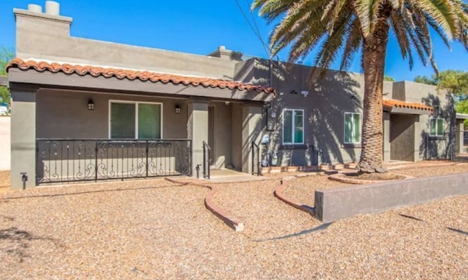 Palo Verde House | Modern 3-bedroom Bungalow