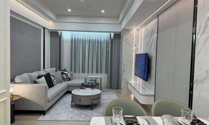 Gushan District Apartment | Modern 3BR/2BA High Floor Apartment w/AC & Wi-Fi near Kaohsiung Art Museum