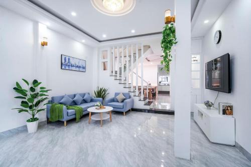 An Hai Đong Villa | Modern 3BR Beach Villa, Karaoke, Rooftop bar, BBQ