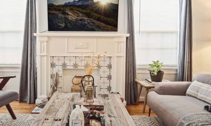 Central Oklahoma City Apartment | Modern 3BR Retreat | $2000 monthly | Full Kitchen + Laundry #C1