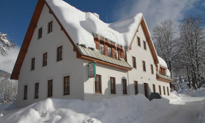 Rokytnice nad Jizerou Apartment | Modern Apartment in Rokytnice nad Jizerou