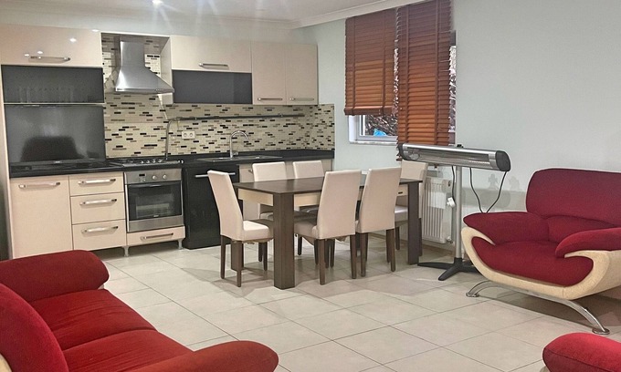 Anadolu Kavagı Mahallesi Apartment | Modern accessible room