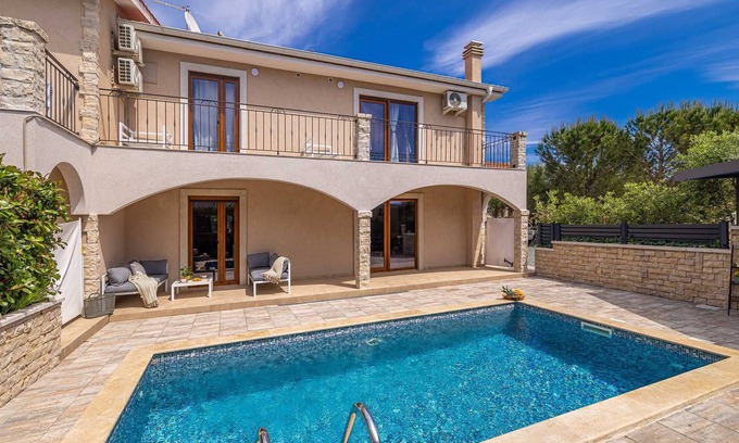 Milohnici House | Modern and attractive holiday house DIJANA