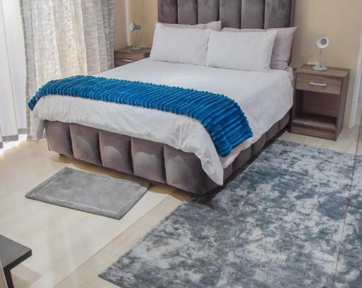 Bloemfontein House | Modern and Executive 2 Bedroom Townhouse